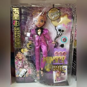 Monster High Clawdeen Wolf Doll Damaged Packaging